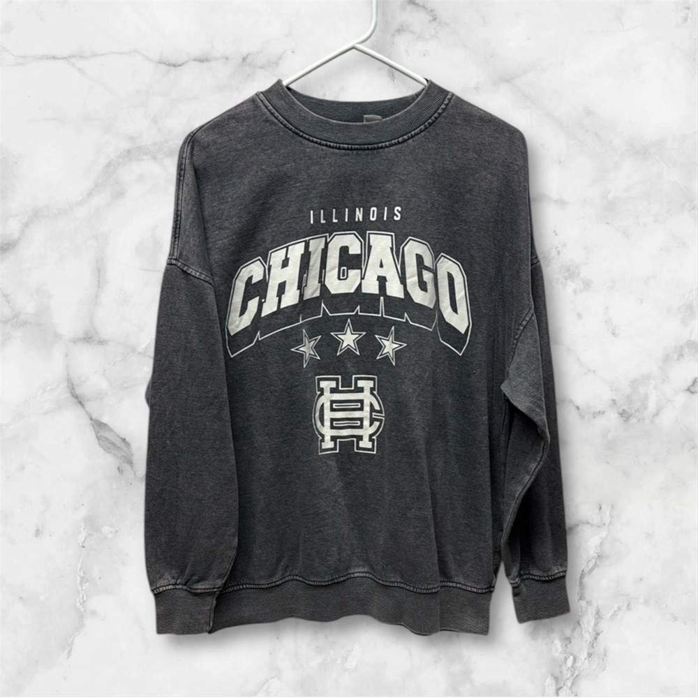 Divided Gray Chicago Graphic Sweater size small unisex